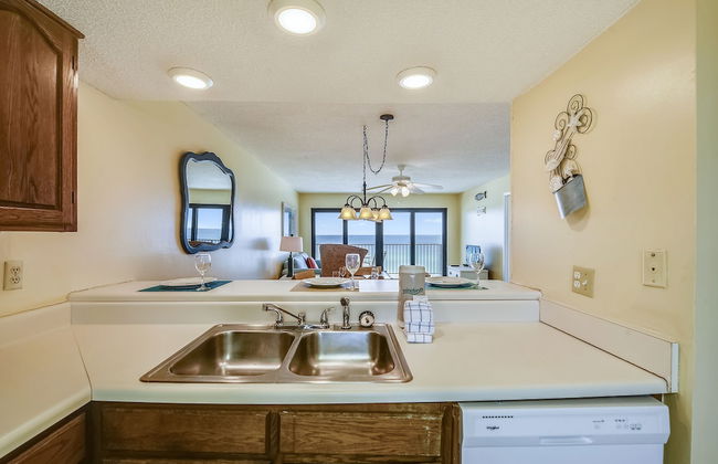 Commodore Resort by Book That Condo - Foto 45