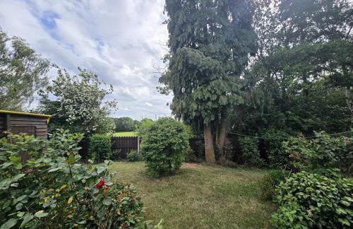 Twenty-One Retreat Surrounded by open landscapes - Foto 23