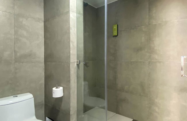 w Modern 2BR w AC in Miraflores - Foto 20