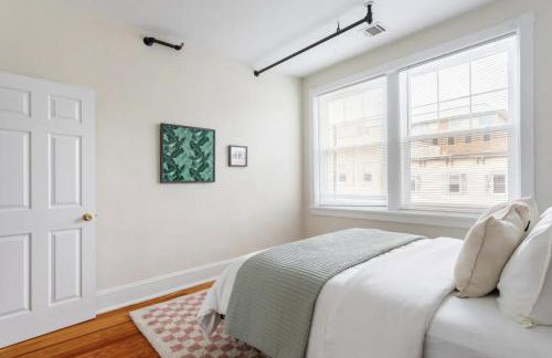 Fun & Funky 2BR in Downtown Princeton - Photo 22