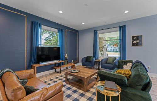 5bd Movie Theater - 7mins to UND - Backyard BBQ - Foto 25