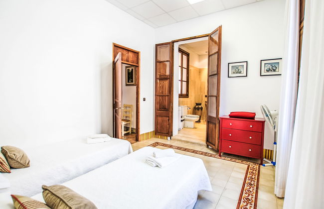 5 bedroom House in Maria de la Salut with private pool and garden - Photo 16