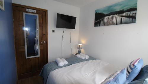 Raynald House - Photo 3