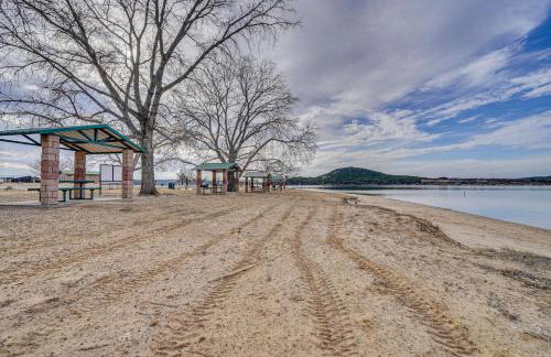 Pool Access, Walk to Water! Possum Kingdom Cabin - Foto 31