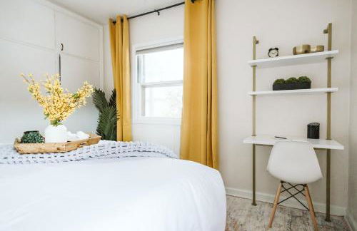 Amazing Escape King Bed BSU Parking Fire Pit - Photo 1