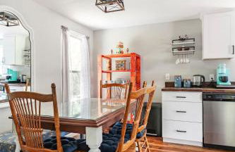 The Refuge on 5th - Pets , Patio & Firepit - Photo 17