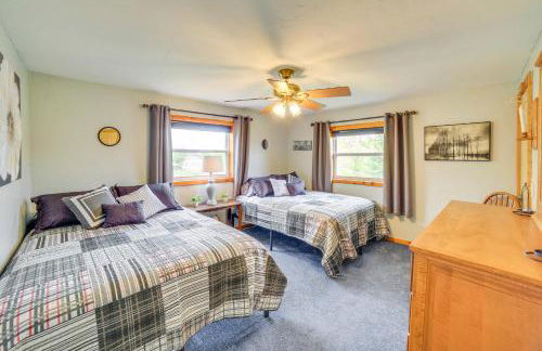 Lakefront Wisconsin Home with Boat Dock and Fire Pit! - Foto 18