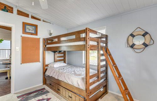 Walk to Sea Isle Beach Group Getaway with Deck! - Foto 29