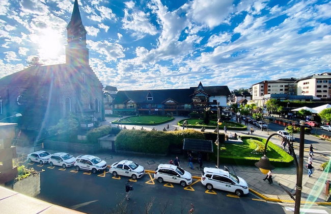 Vista ESPETACULAR ao lado da RUA COBERTA - Foto 1