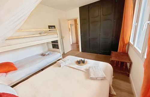 Maison atypique -Jardin, terrasse & cabane perchée - Foto 30