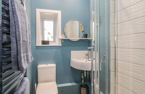 Molly's Place - Photo 25