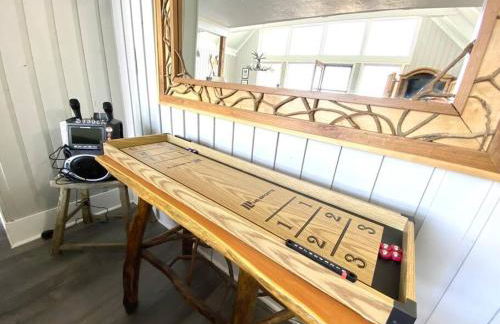 Cozy Charming Ski Chalet Sleeps 11 - Foto 18