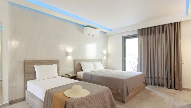 Summer Inn - Photo 2