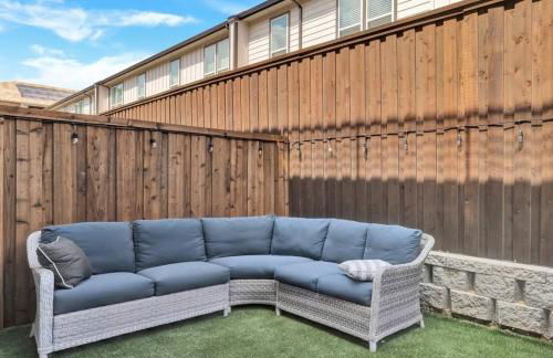 Elegant 3BR Home w/ Rooftop • 5 min to Downtown - Foto 66