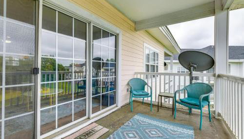 Charming Condo with Balcony, 1 Mi to UNC Charlotte! - Foto 2