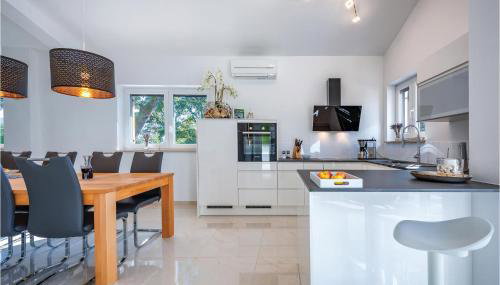 Cozy Home In Cambarelici - Foto 3