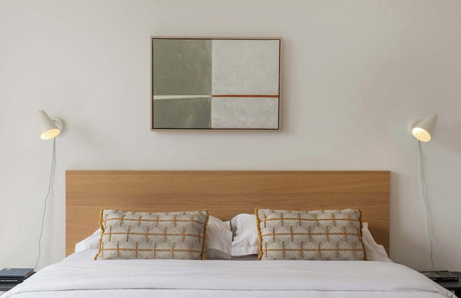 Breeze Apartment by Olala Homes - Photo 3