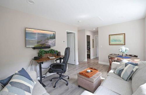 Bungalow Dream w Hot Tub, Fenced Yard & Fire Pit - Foto 60