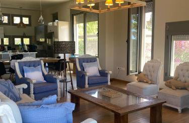 Seaside Villa with Private Football Pitch - Foto 27