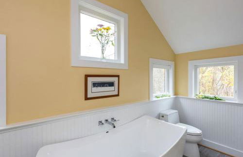 Exquisite Sunny Cabin Rental with a Hot Tub in Front Royal, Virginia - Foto 14