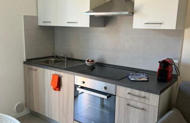 Twin Pine trees flats, near beach - Foto 9