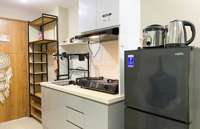 Good and Homey Studio at LRT City Jatibening Apartment - Photo 5