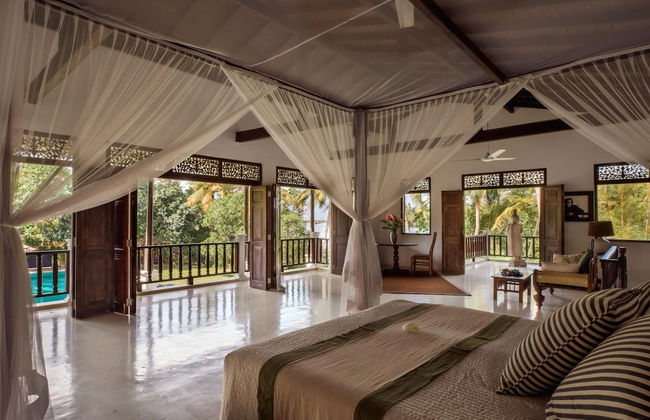 Lovely Lakeside Villa With Large Pool Poolside Dining - Foto 7