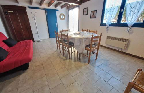 Maison confortable à 250m de la plage avec terrasse et parking - 7 couchages - FR-1-387-89 - Photo 13