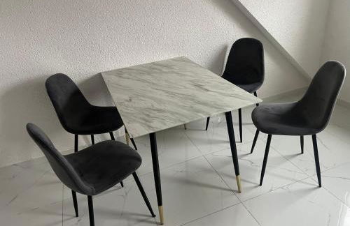 Benk 24H Apartment Nr 3 Perfekt für bis zu 6 Personen - Foto 2