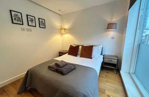 Modern 2BR East London Flat with Balcony near the tube - Foto 5