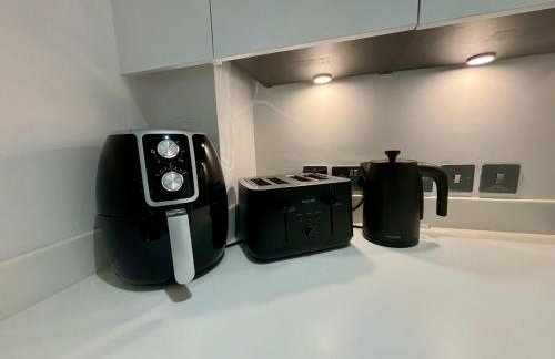 1 Bed Serviced Apartment Bracknell 5 mins from station - Photo 28