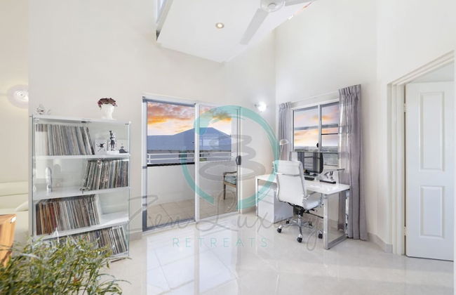 Lux Beachfront PH Office Pool Skyline Views - Foto 8