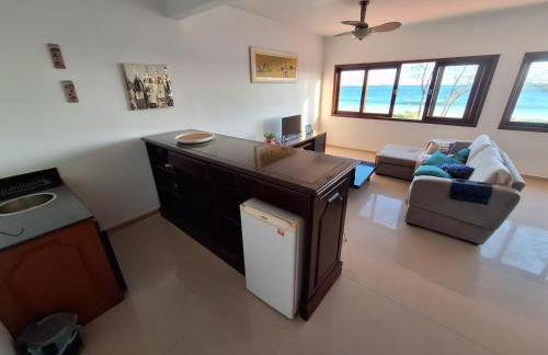 Casa espaçosa de frente para o mar - Foto 1