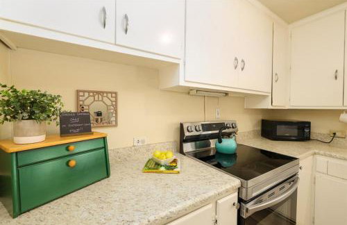 Dog Friendly Lakeside Escape with Hammock and Fire Pit - Foto 60