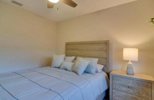 Ideally Located Palm Harbor Condo Walk Downtown! - Foto 21