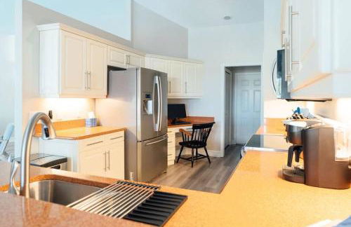 Sovanita House Naples, FL - Photo 12