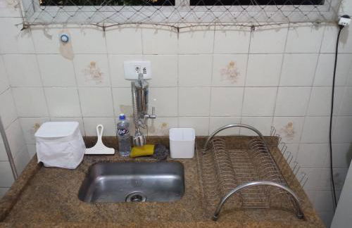 Apto frente ao mar, ar cond. frio e Wi-Fi - Foto 27