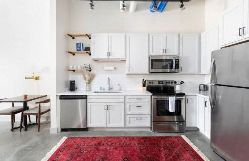 Charming Luxury Apt with Rooftop, Gym, and Parking - Foto 6