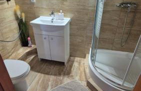 Dworek na skraju lasu - Foto 8