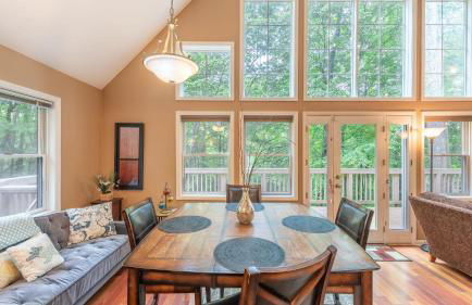 Bear Trail Chalet by Avantstay Retreat w/ Outdoor Living Deck & Fire Pit - Foto 107