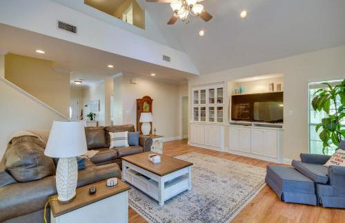 Charming Diamondhead Home with Private Yard! - Foto 7