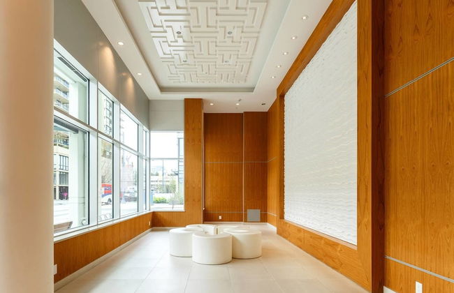 Convenient 2bdr 2BA Richmond Centre Condominium - Photo 14