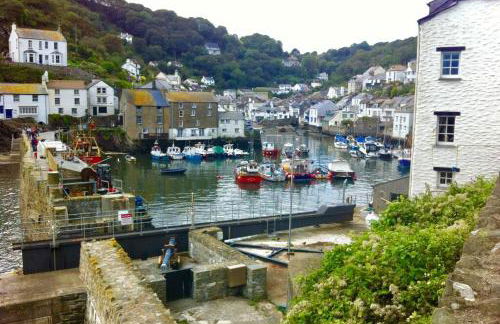 Large House in Looe, Near Beach and Bars with Great Views, Free Parking and Free Access to a Nearby Indoor Swimming Pool - Foto 36