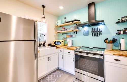 Cozy Cottage Minutes to Downtown Southport! - Foto 9