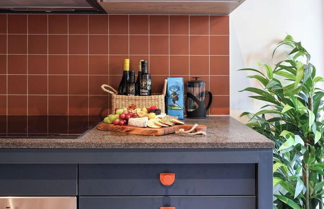 THREE43 on B - Fluent Serviced Apartments - Foto 43