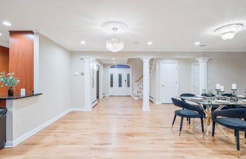 Huge Retreat w Alaska King, Pool & Jacuzzi Tub Indoor - Foto 36