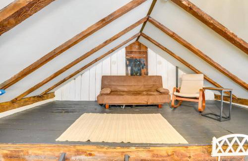 Hike, Fish and Ski Riverside Barn Loft in Lee - Foto 15