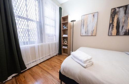 Sunlit 2BR Central Park North elevator & laundry - Foto 19