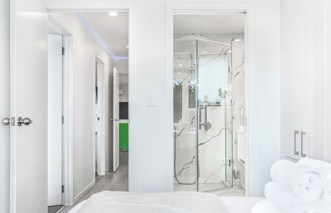 Ellerslie 3BR House | Fresh Reno | Zodiak Stays - Foto 5