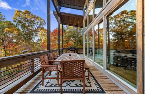 Honeysuckle Chalet - Luxe Mountain Chalet - Hot Tub, Wi-Fi, Pool Table, Party Deck, Fire Pit - 15 mins to Blue Ridge! - Foto 38